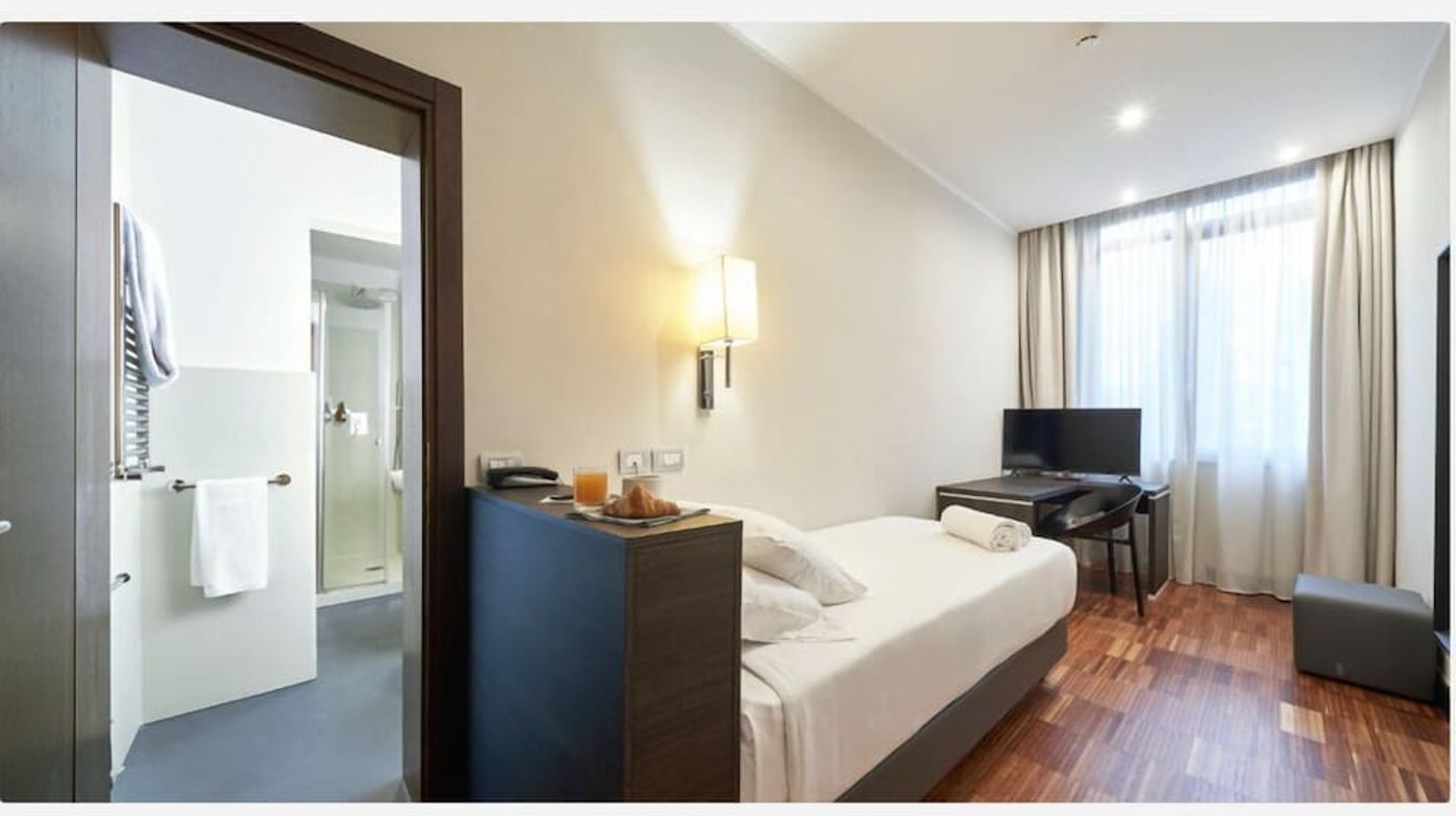 expedia-3162283-6