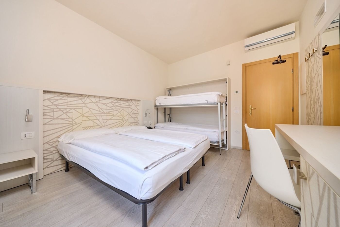 expedia-3166775-21