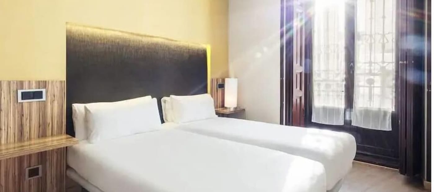 expedia-3166048-30
