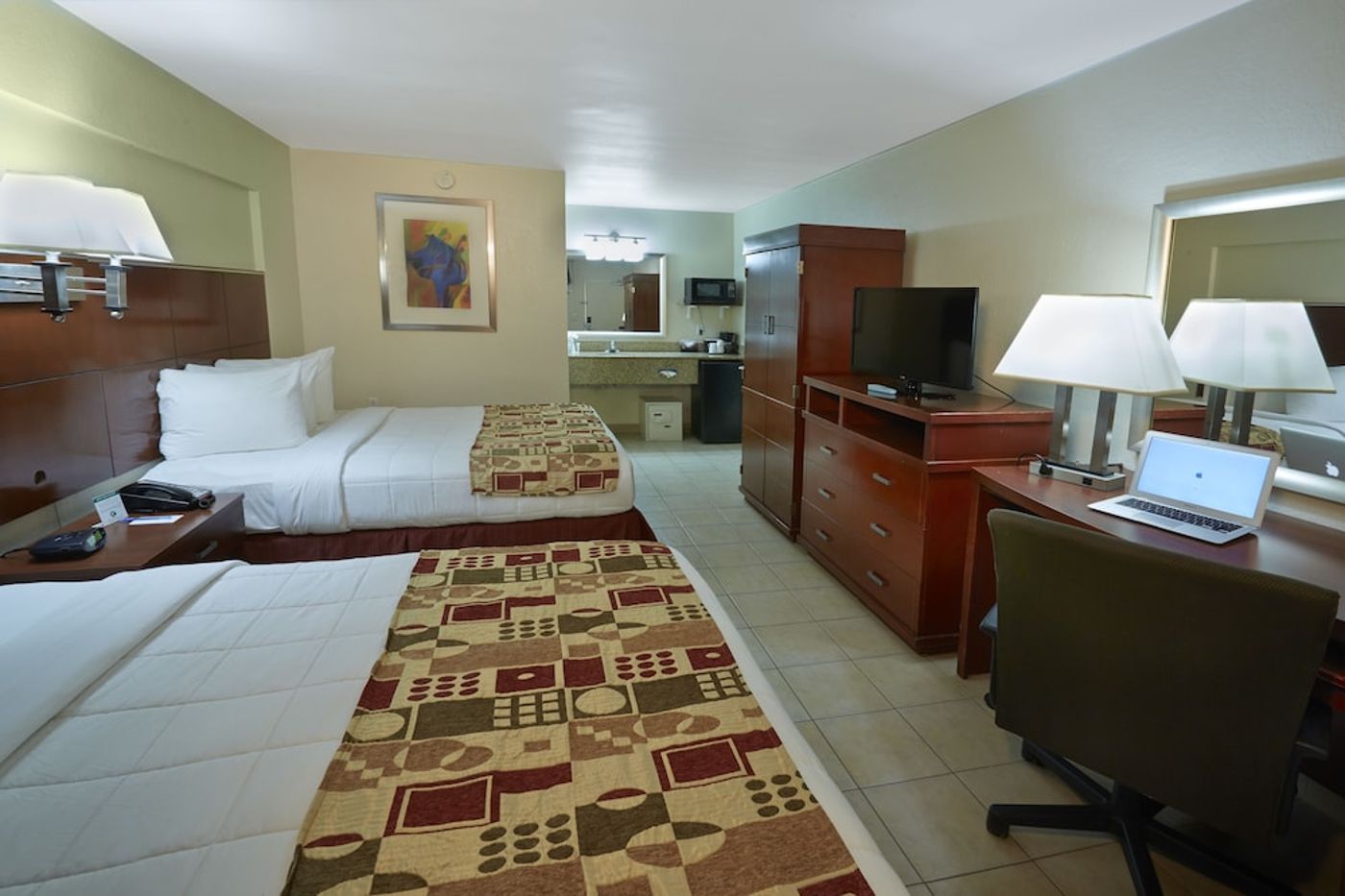 expedia-3166513-9