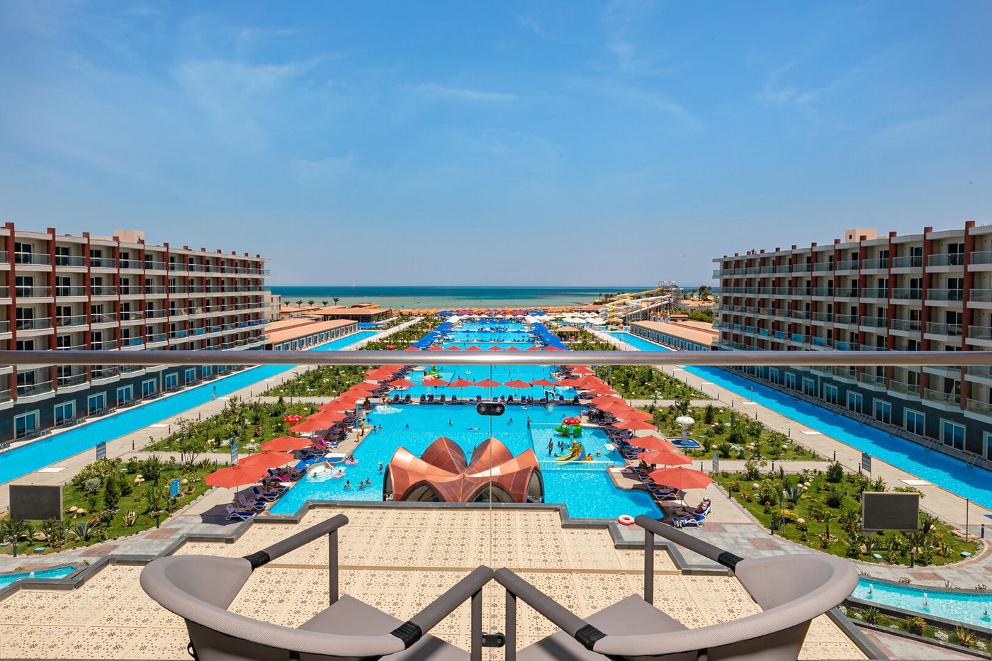 REWAYA MAJESTIC RESORT 08.04