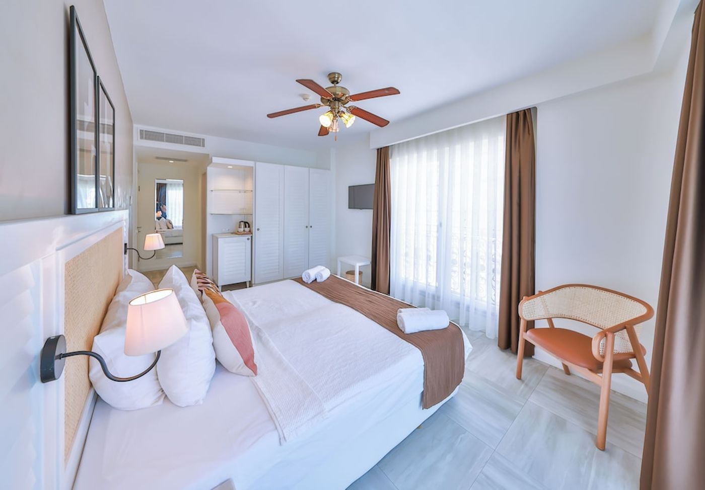 expedia-3166104-23