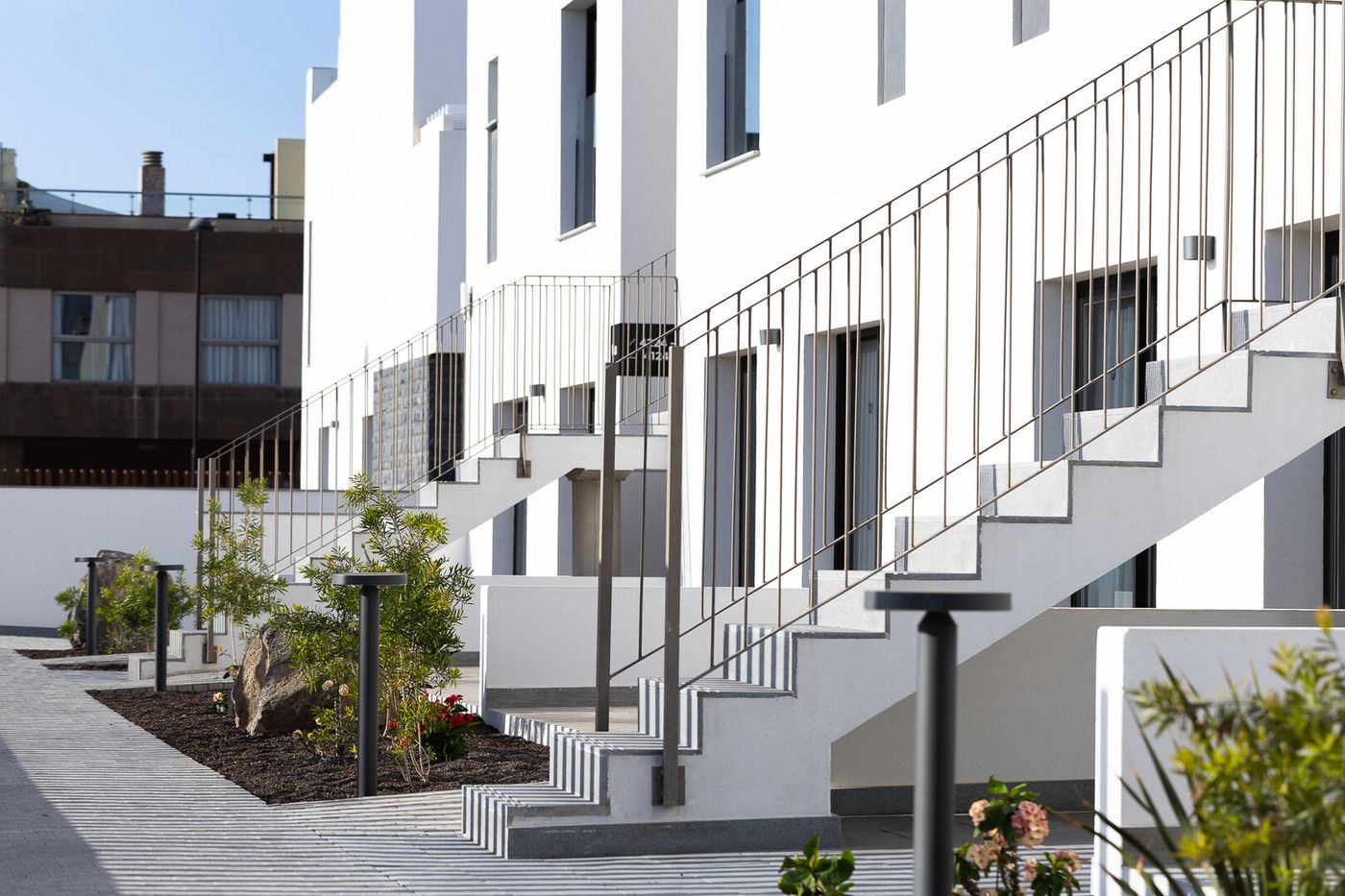 09.09.26 Esmeralda Cotillo Homes by LIVVO