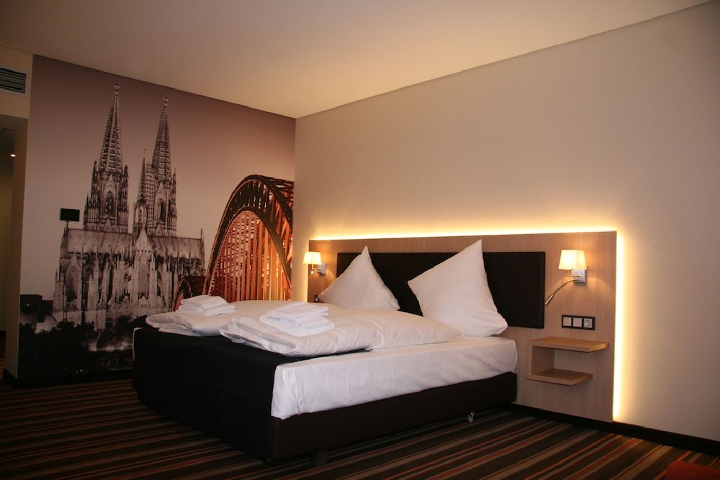 expedia-3161386-16