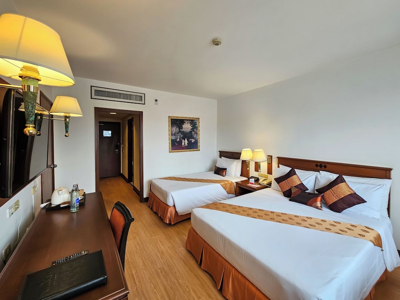 expedia-3162799-16
