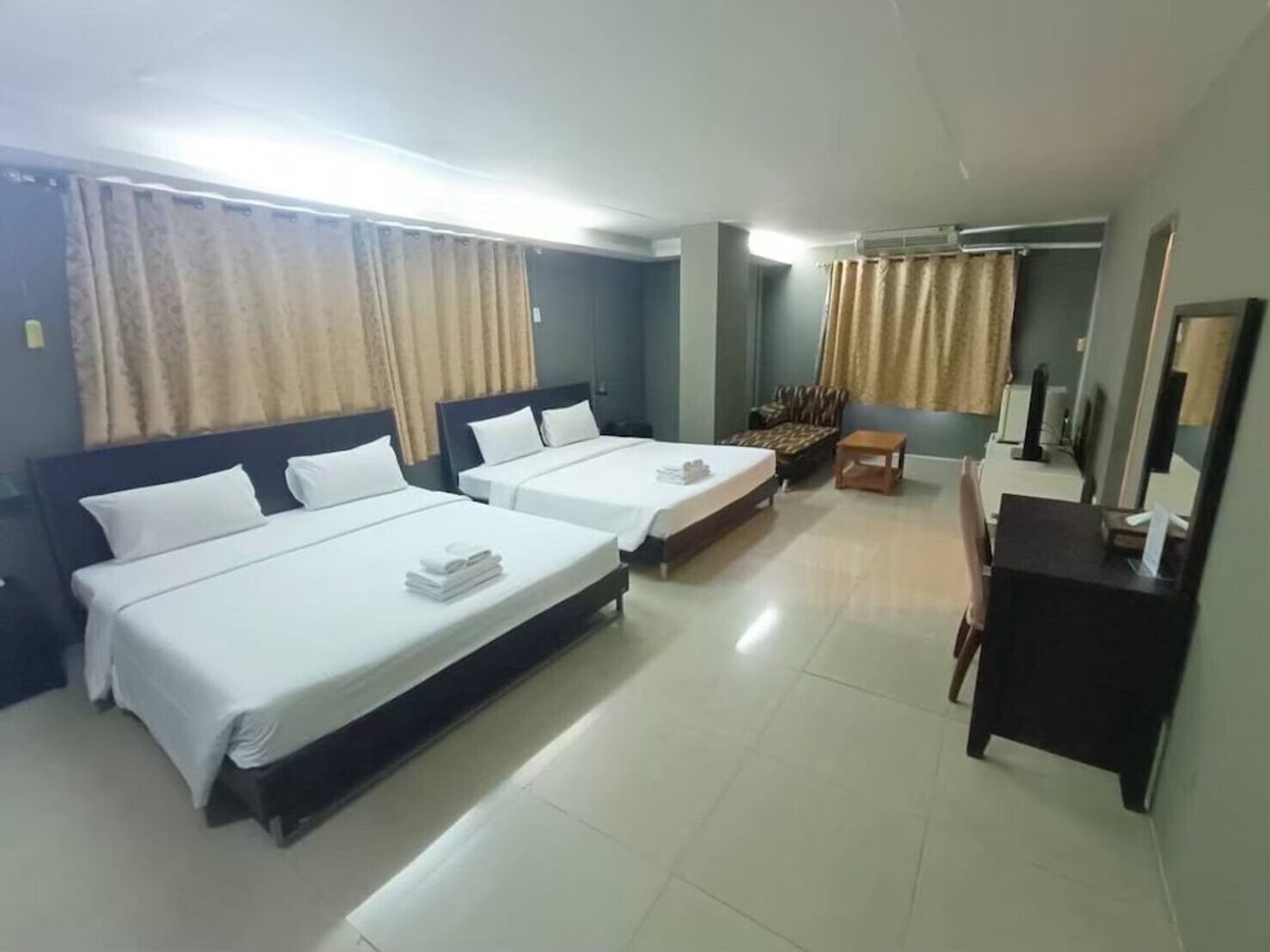 expedia-3162884-13