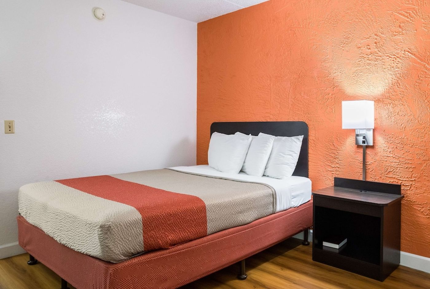 expedia-3162041-12