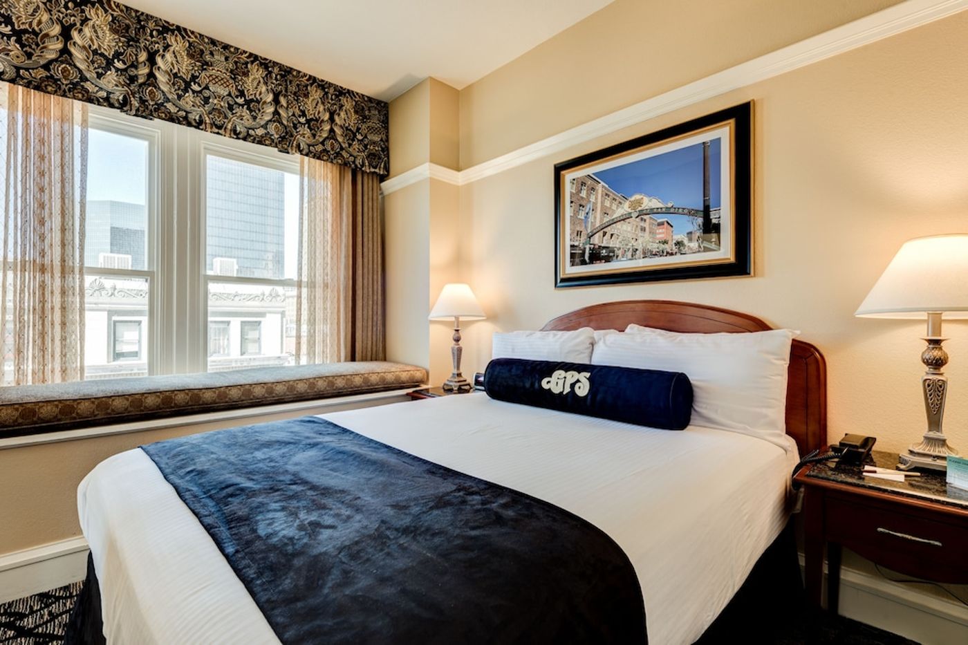 expedia-3159600-15