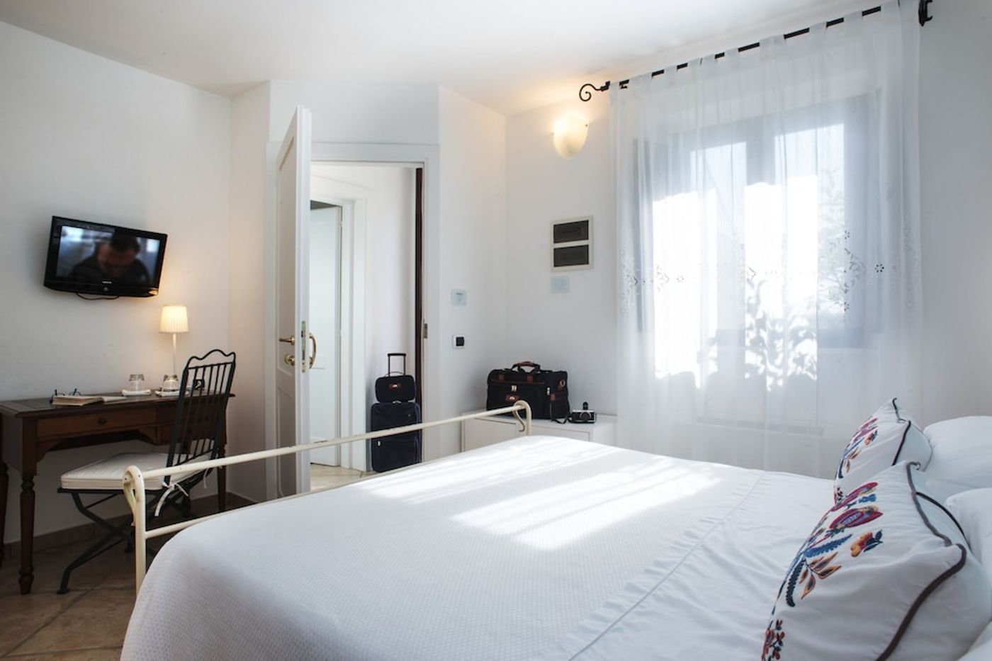 expedia-3166778-4