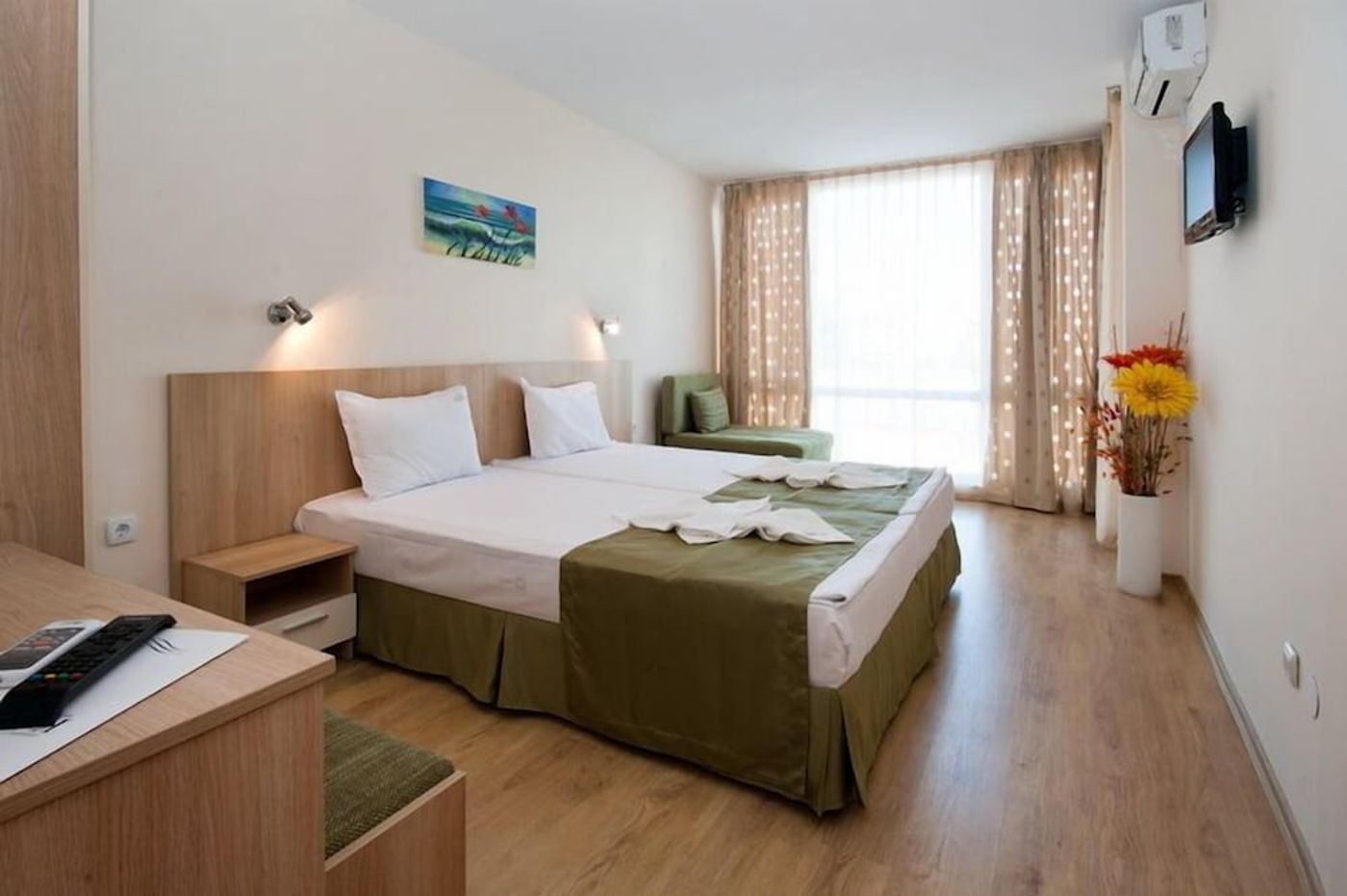 expedia-3166115-26