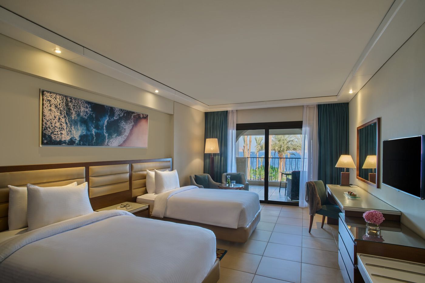 Grand Rotana Resort & Spa 18.09