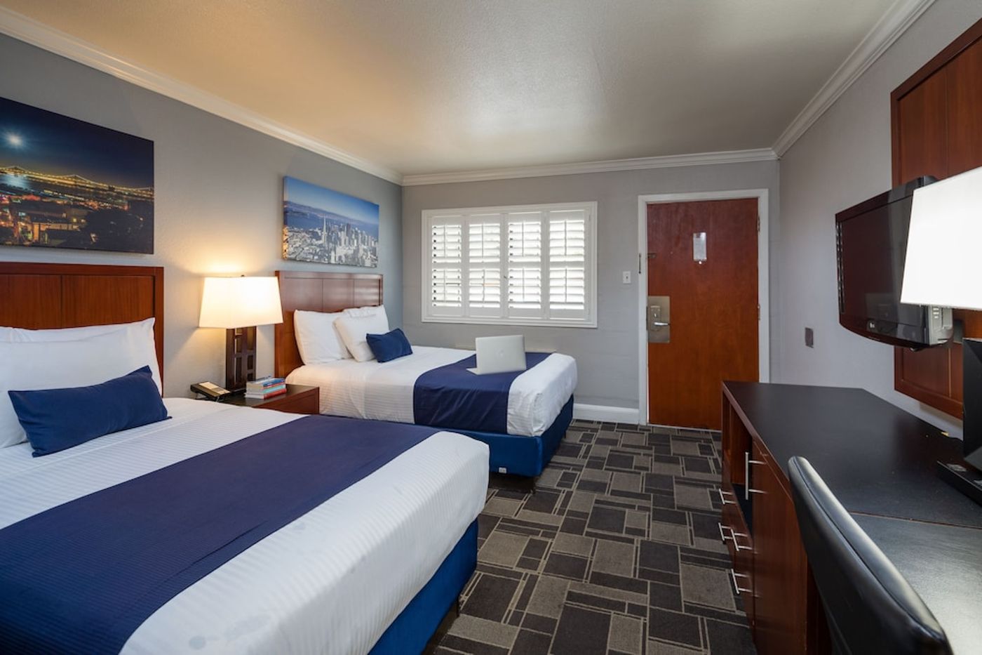 expedia-3158744-1