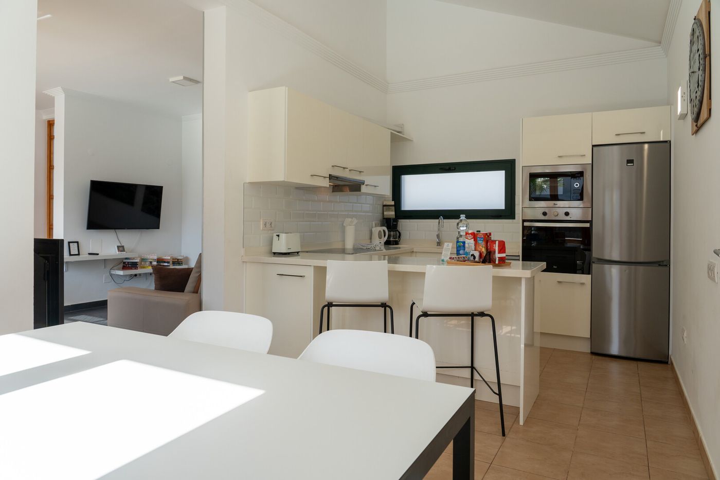 VILLAS PLAYA BLANCA BEACH MATE