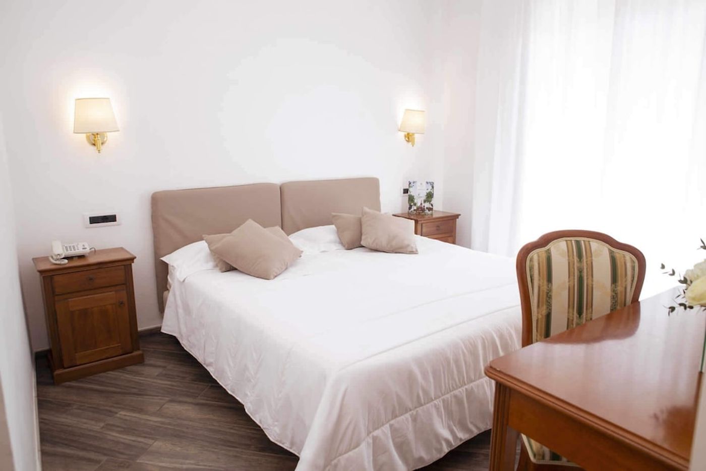 expedia-3166842-7