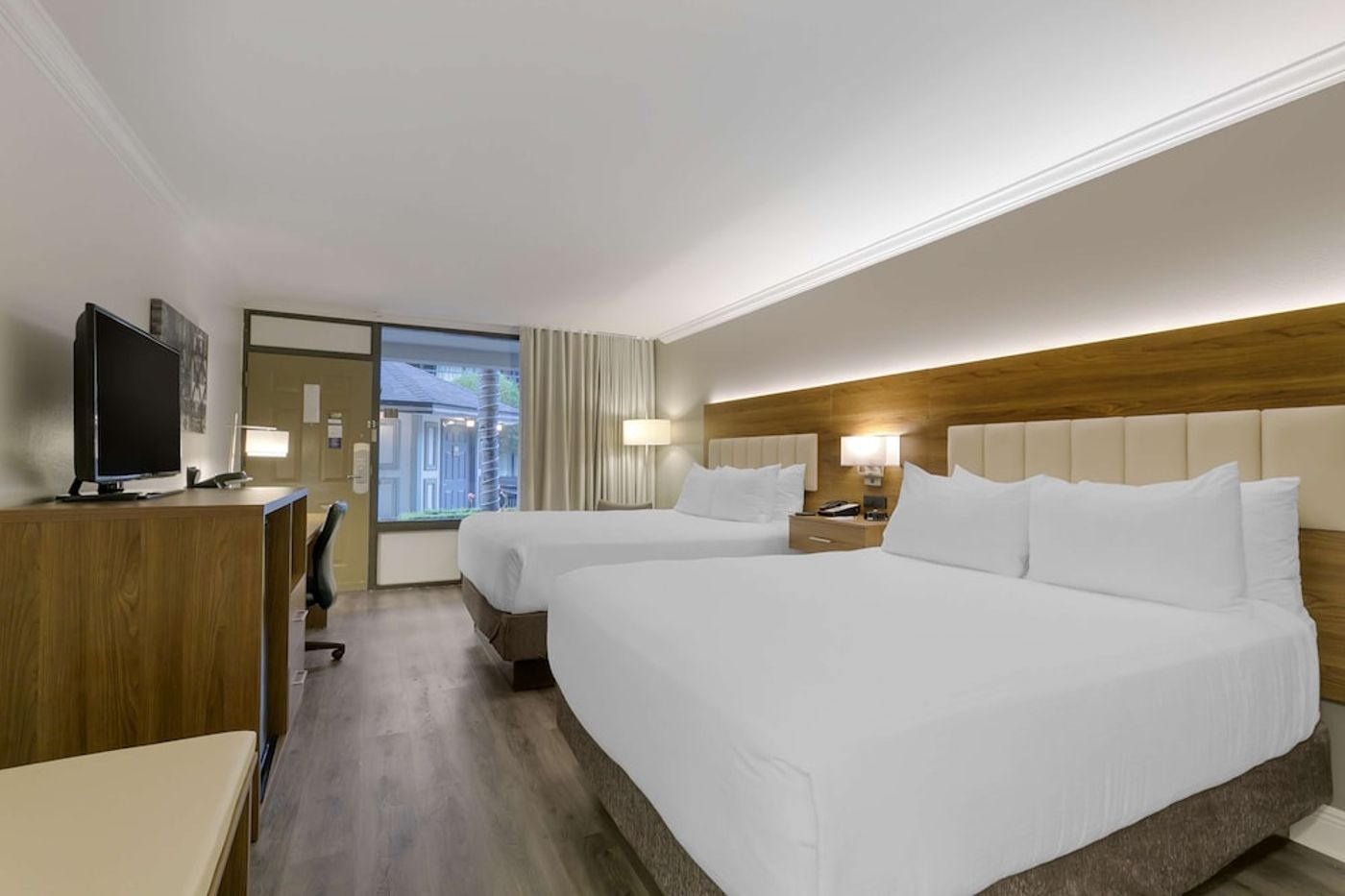 expedia-3163613-23