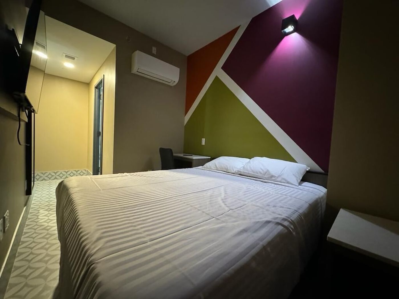 expedia-3159049-6
