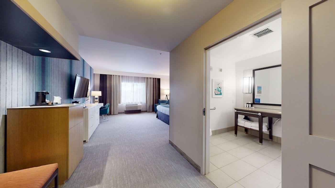 expedia-3156444-50