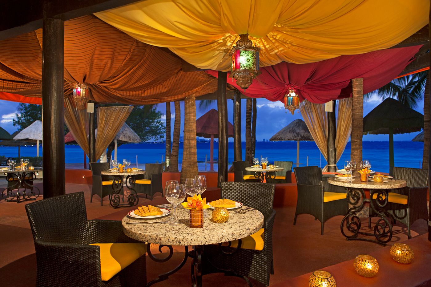  Dreams Sands Cancun Resort & Spa 27.08