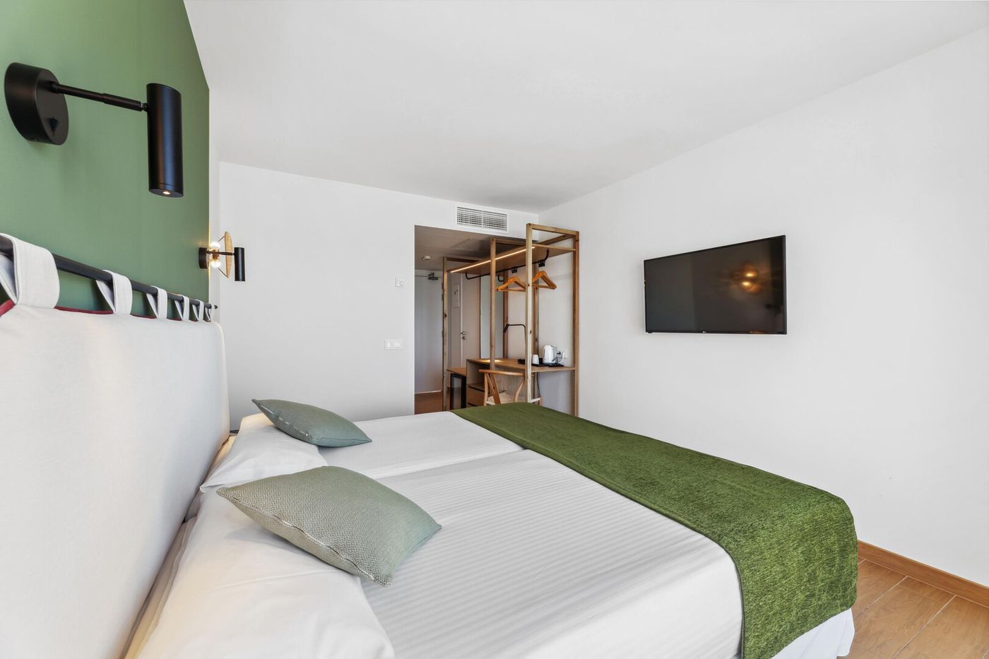 17.03.26 THB Lanzarote Beach