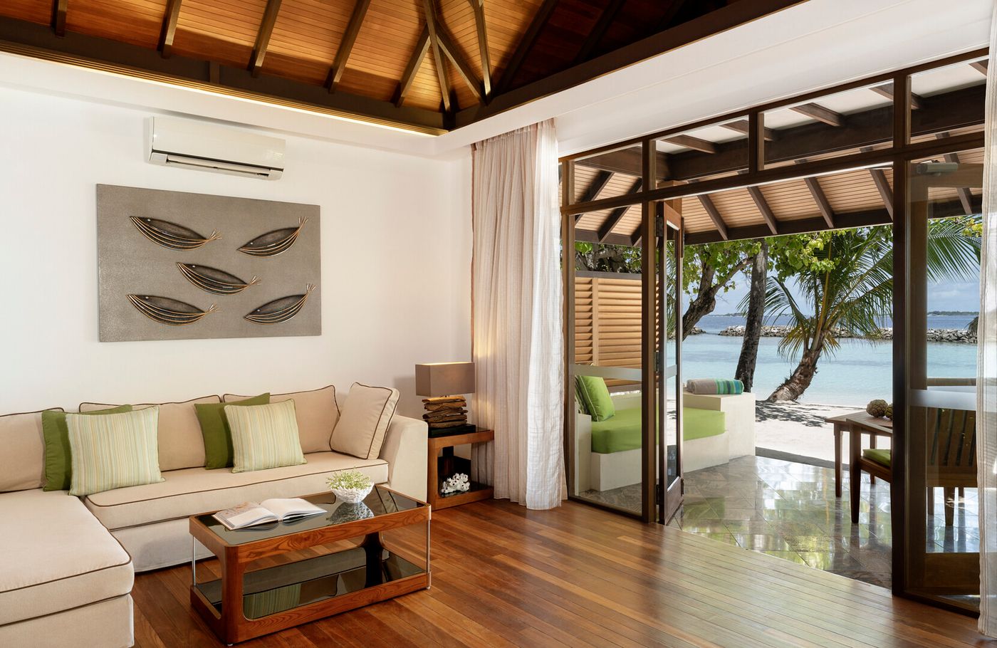 Kurumba Maldives 12.03