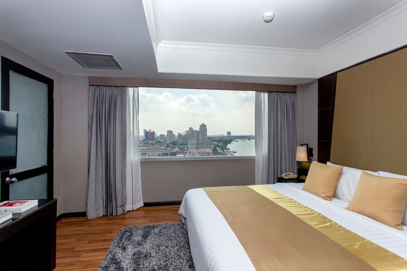 expedia-3165028-9