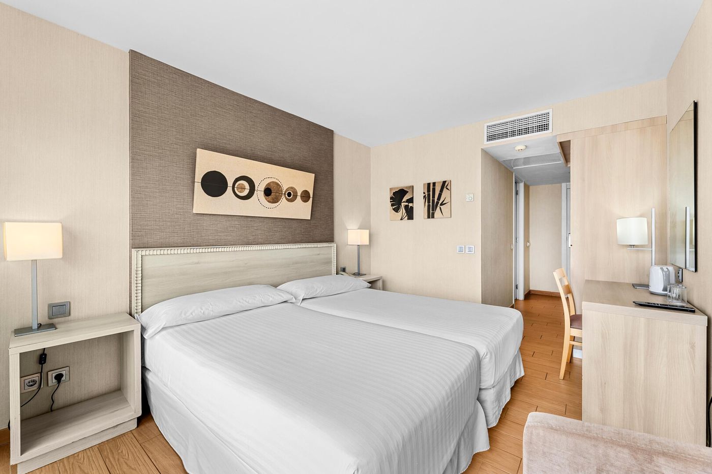 17.03.26 THB Lanzarote Beach