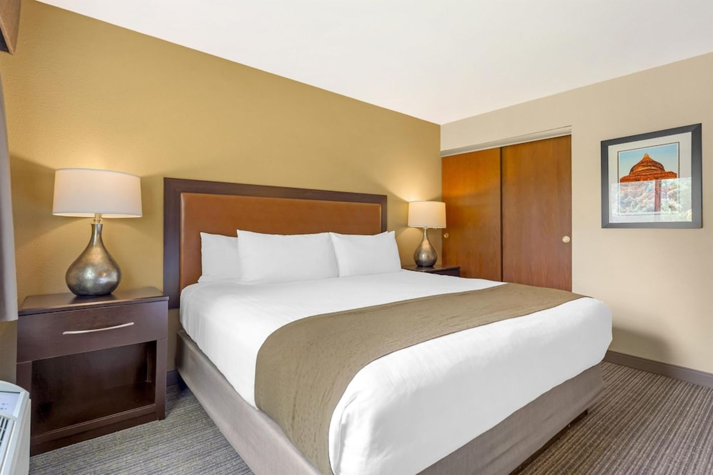 expedia-3161147-24