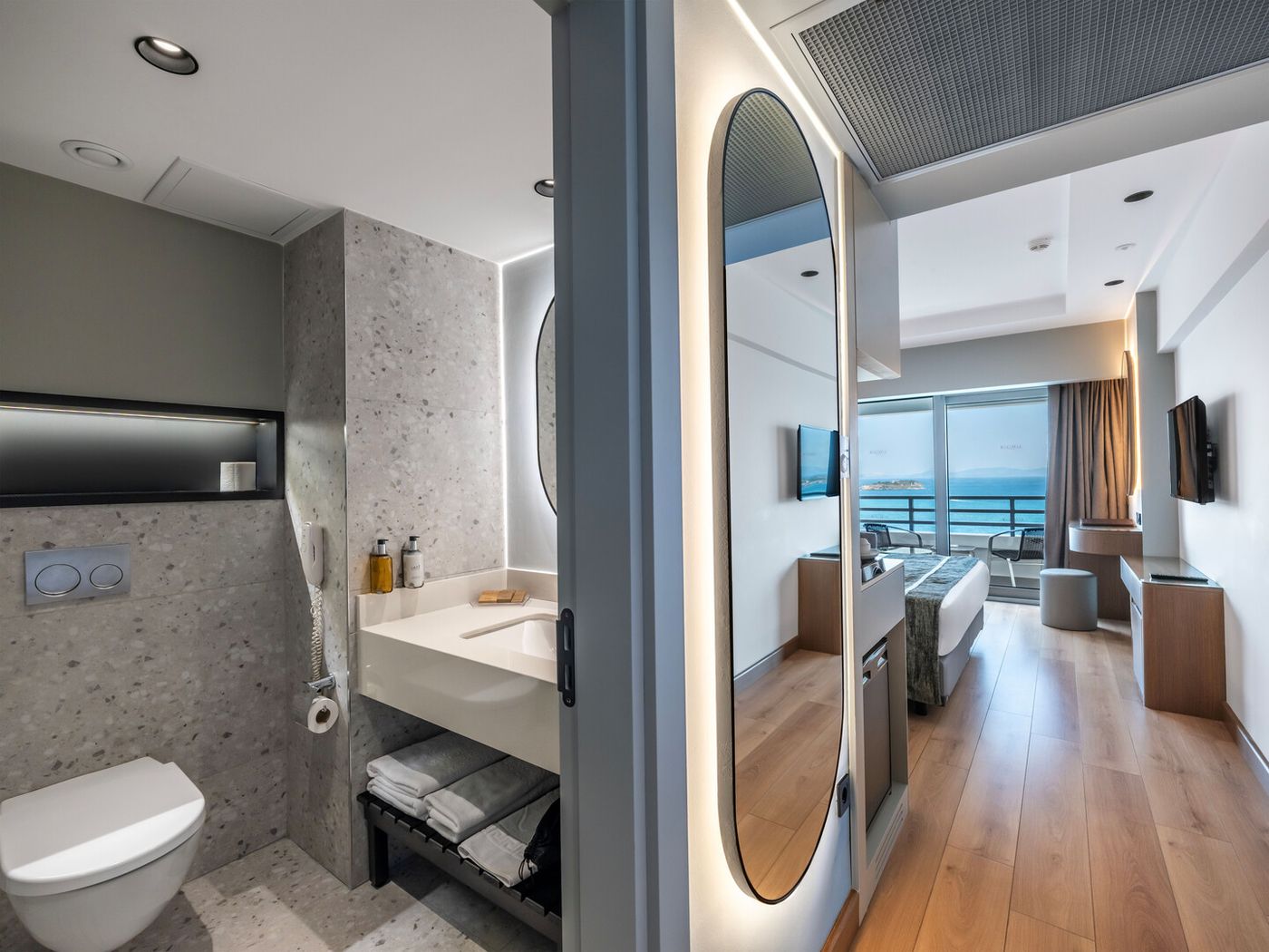 Korumar Deluxe Hotel