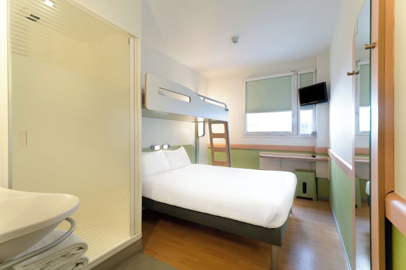 expedia-3165761-10