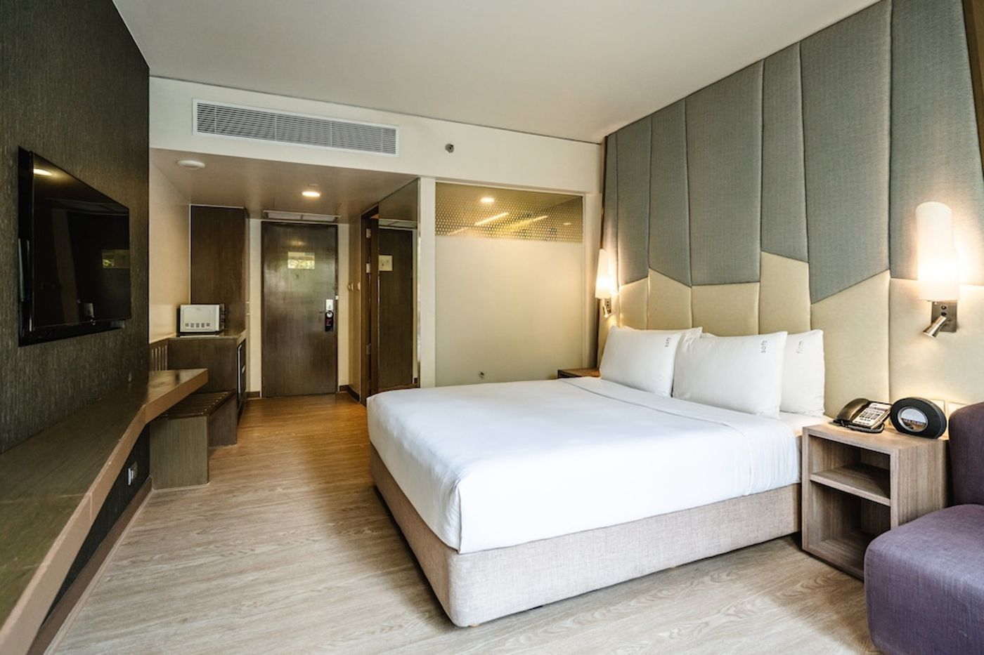 expedia-3162895-24