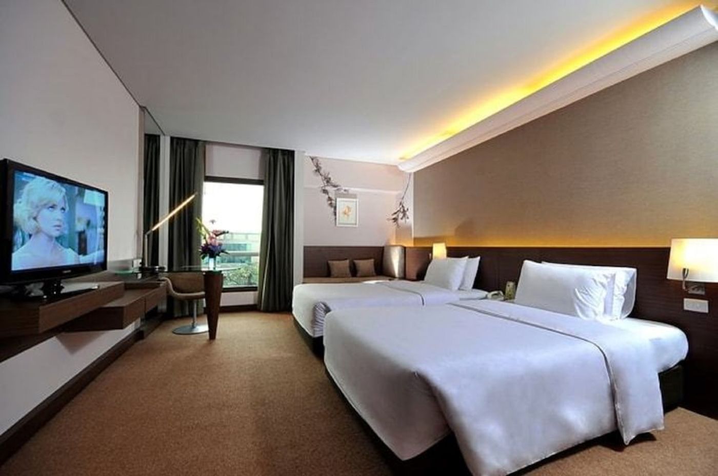 expedia-3165006-25