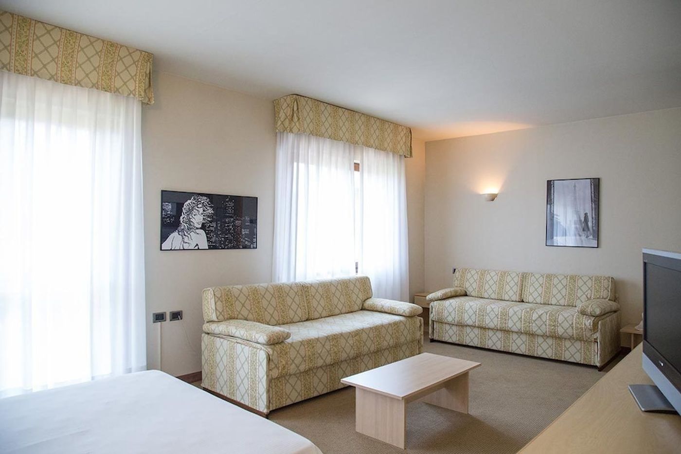 expedia-3163598-10