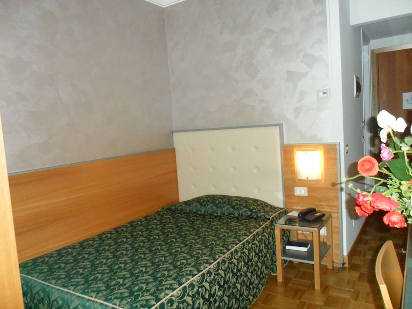 expedia-3163583-13