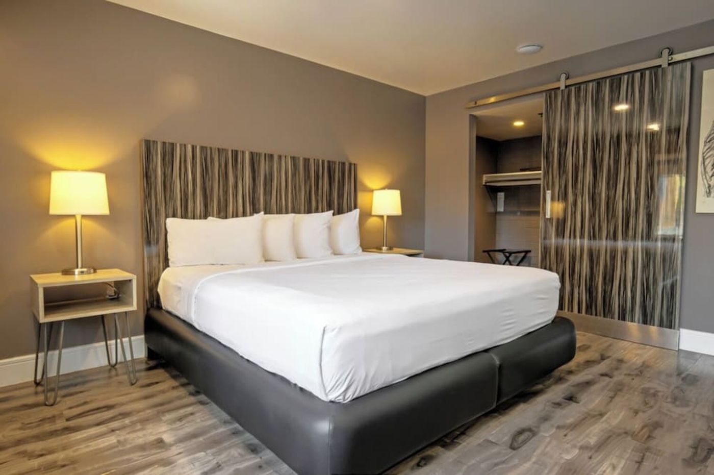 expedia-3158971-22