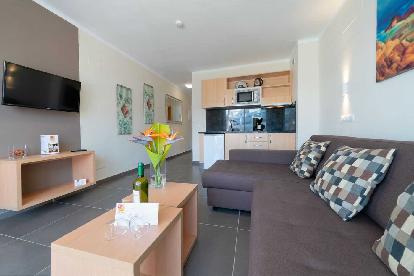 30.03.26 Hotel Siroco & Serenity