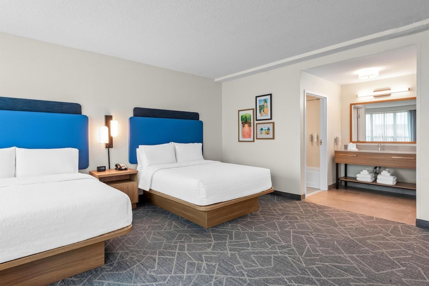 expedia-3162761-28