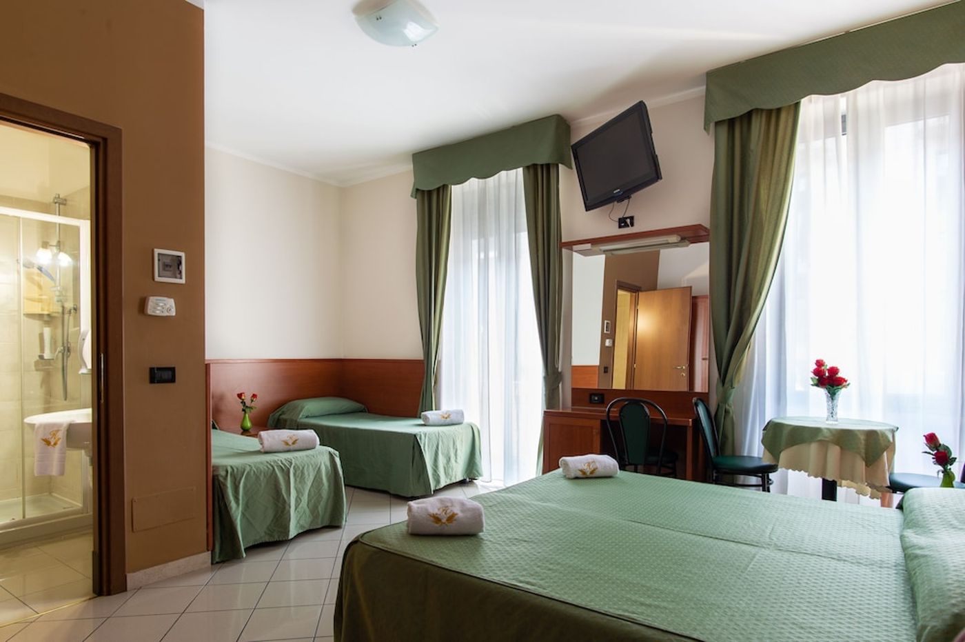 expedia-3159528-12