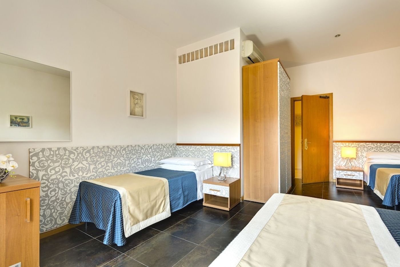 expedia-3163343-25