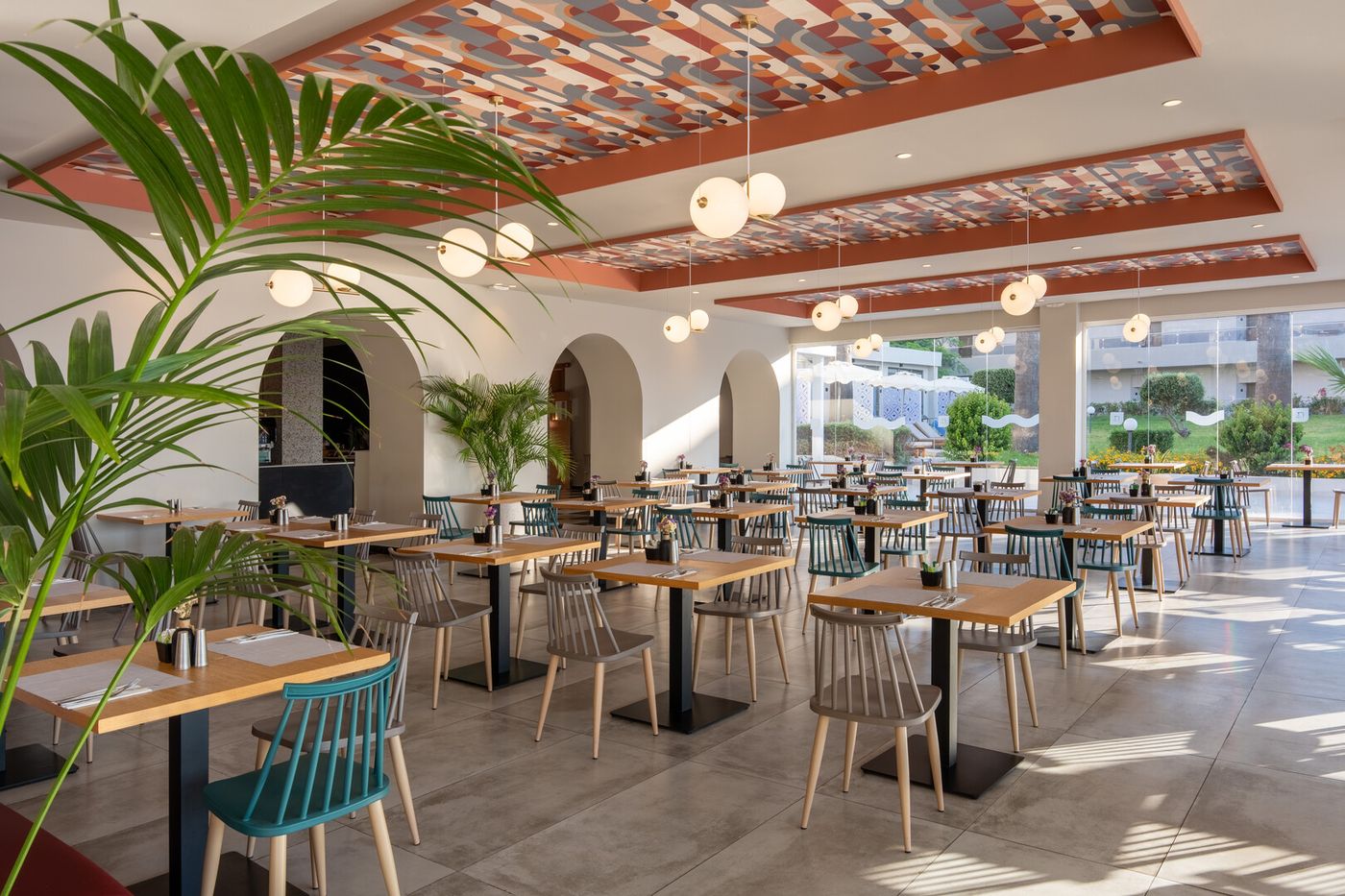 Paralos Rodos Lifestyle