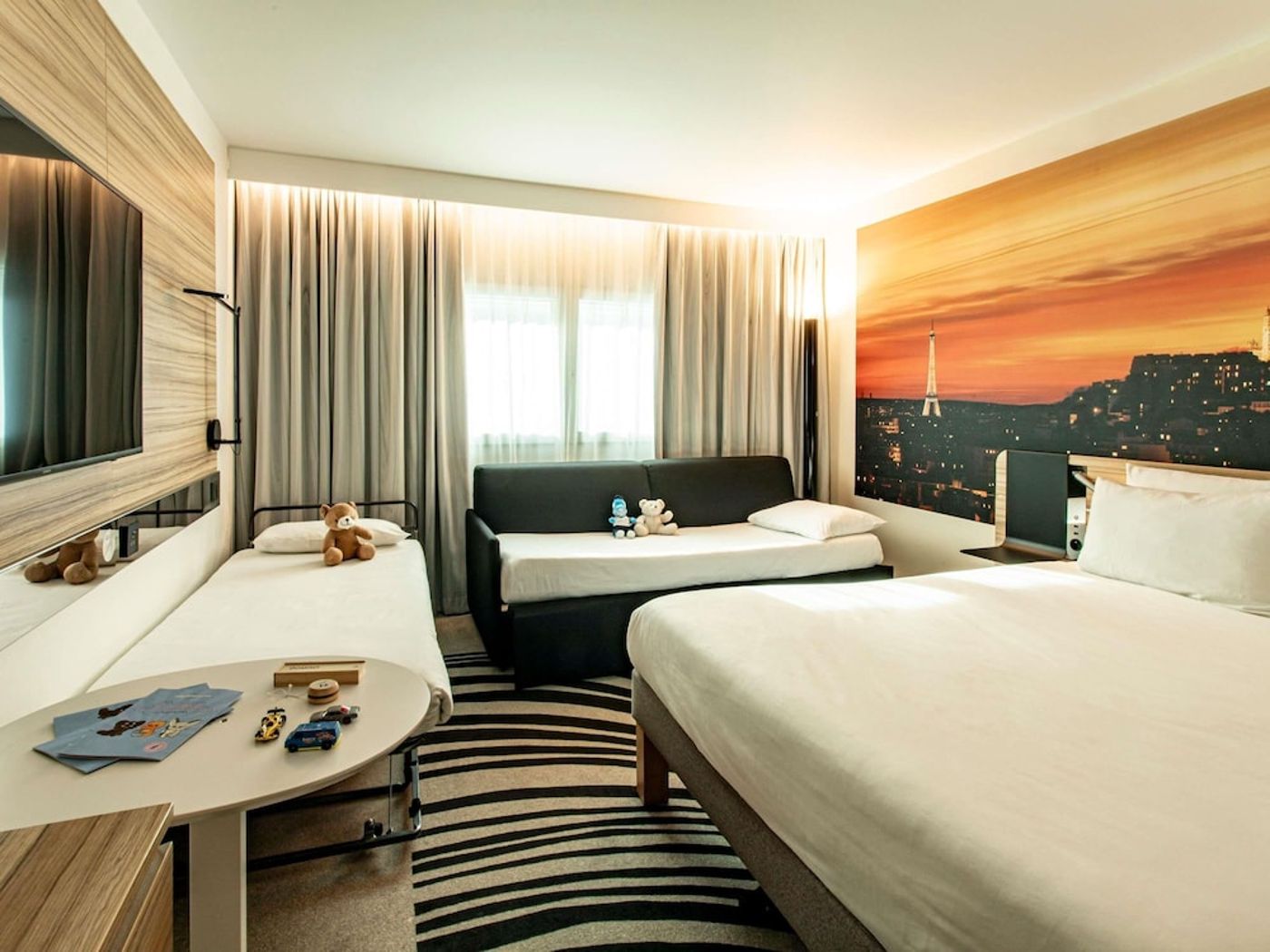 expedia-3163766-1