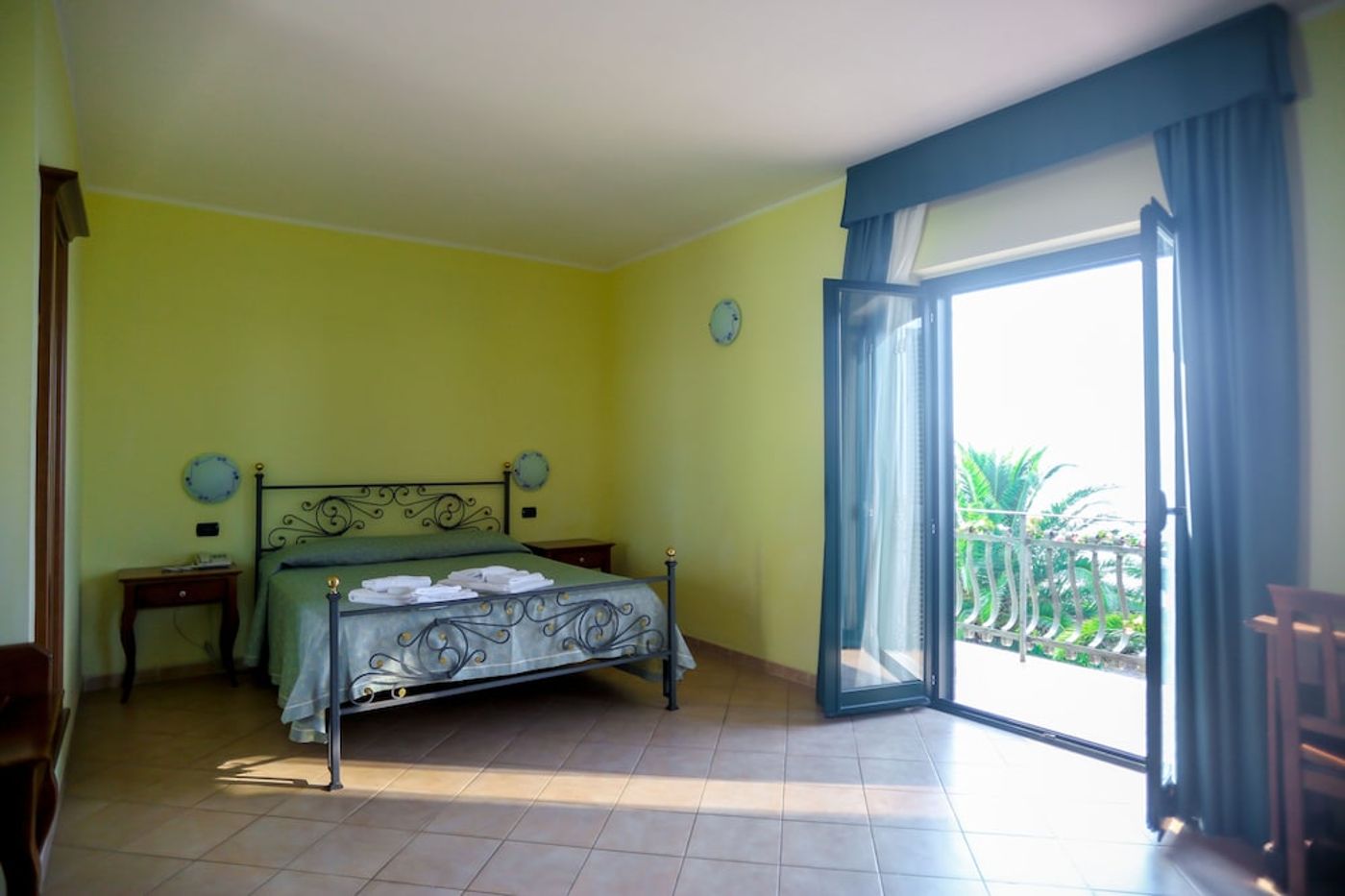 expedia-3166543-12