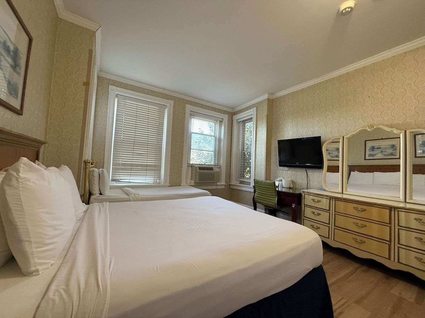 expedia-3159391-24
