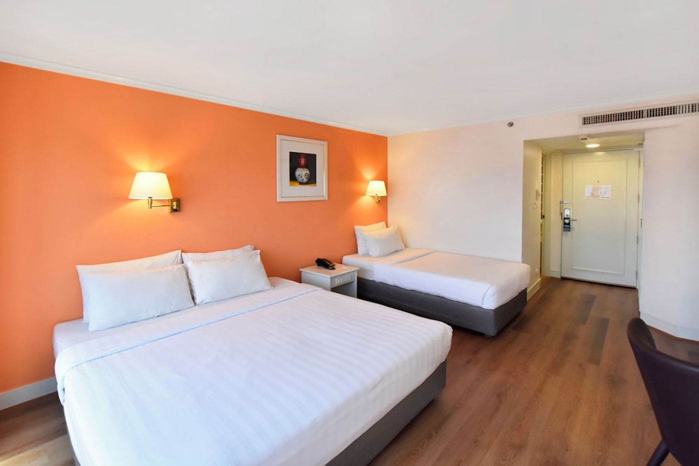 expedia-3165237-26