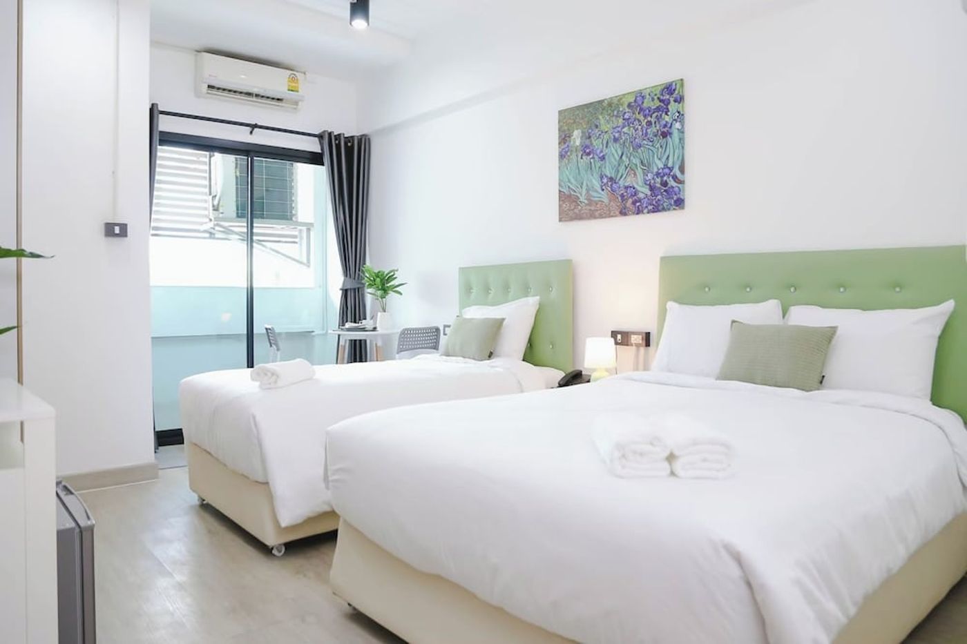 expedia-3162866-28