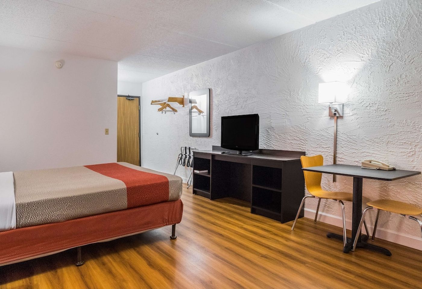 expedia-3162041-8