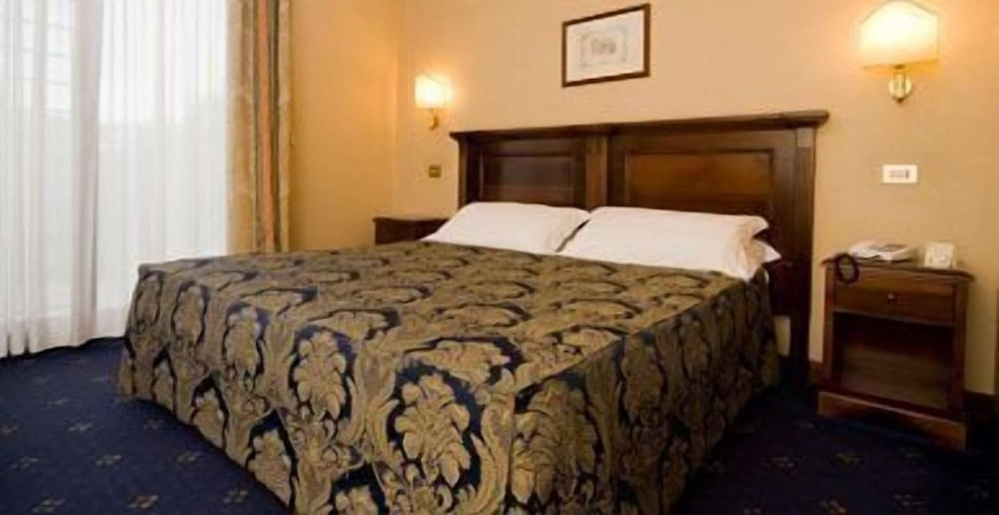 expedia-3163647-13