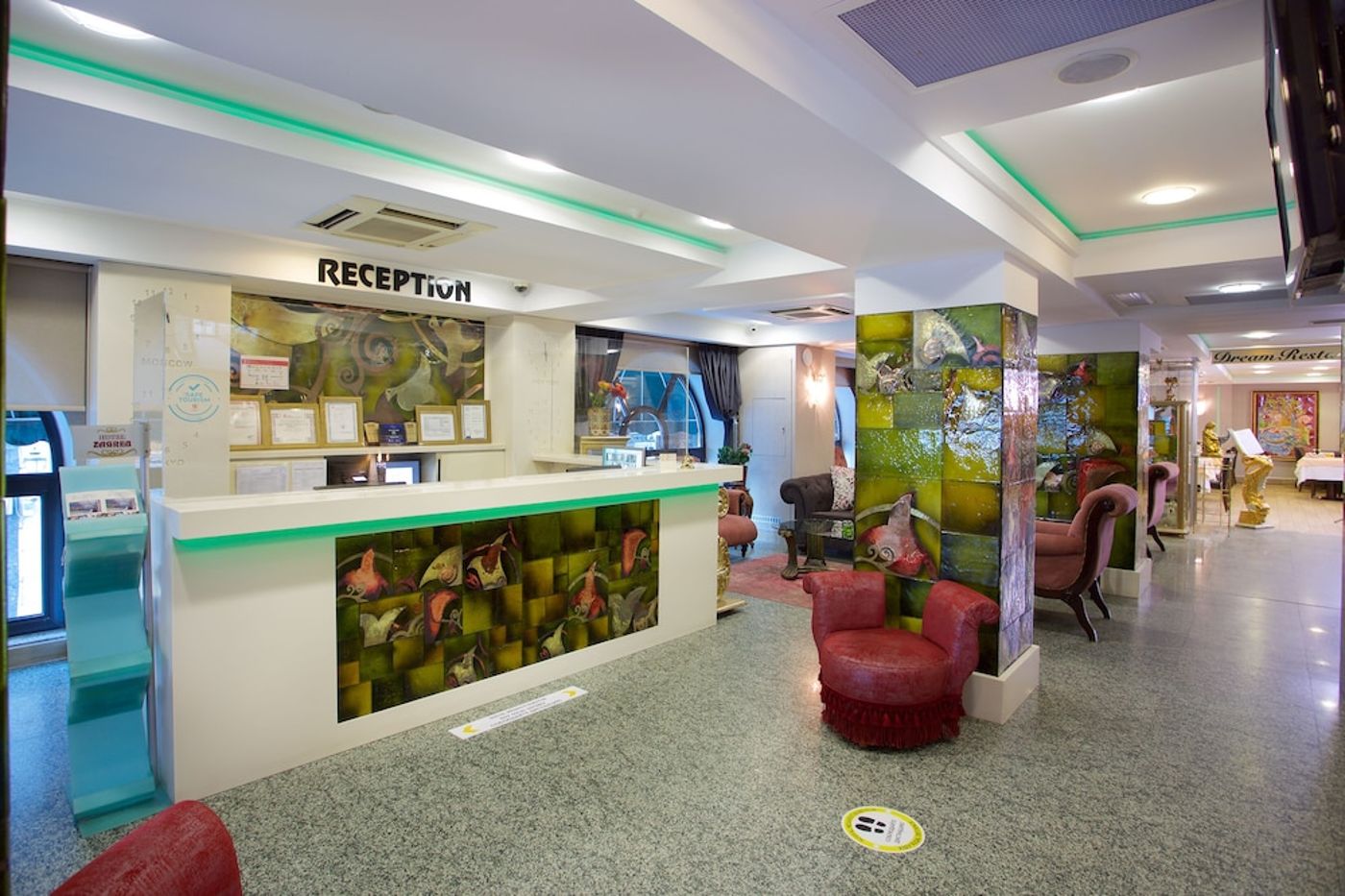 expedia-3161846-4