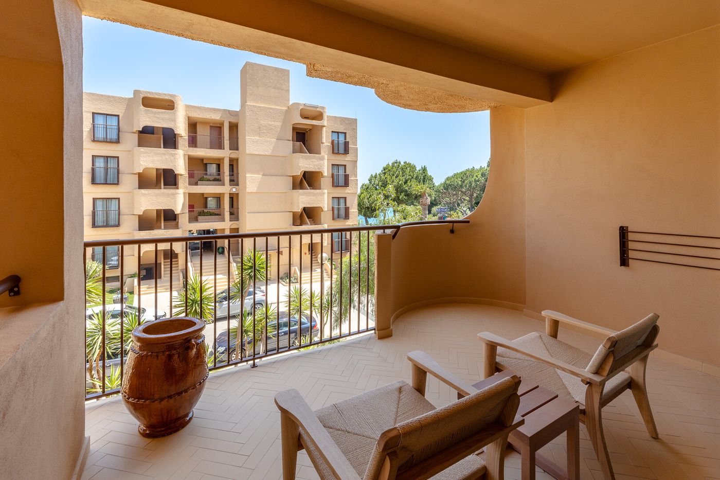 02.02.26 3HB Falesia Beach