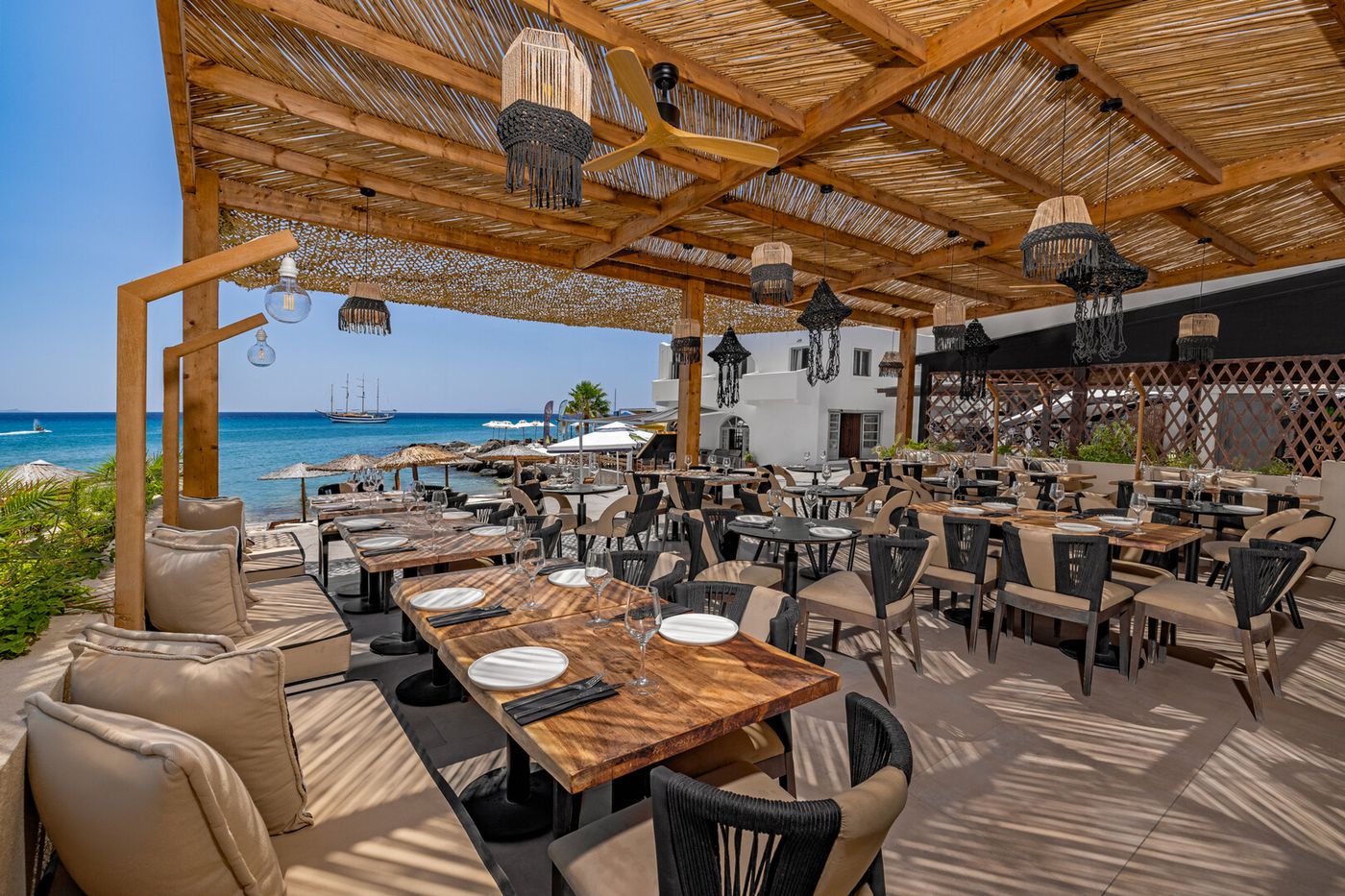 Cabana Rossa Boutique Hotel & Suites