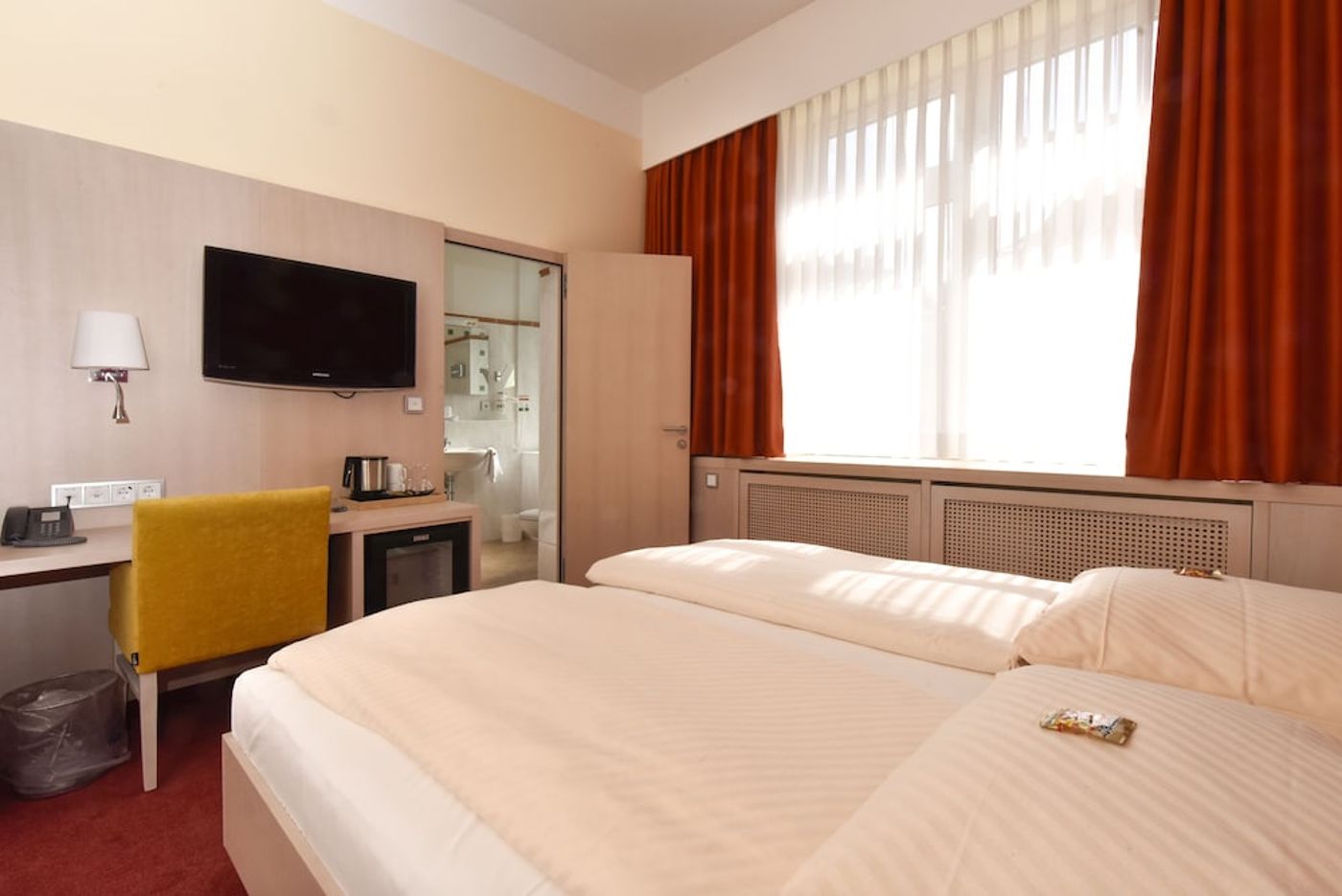 expedia-3159932-26